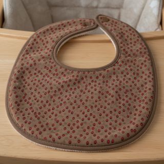 Catifea raiată STRETCH Little strawberries taupe