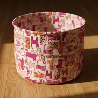 Țesătură decorativă Linenlook Cat Wildlife Art pink