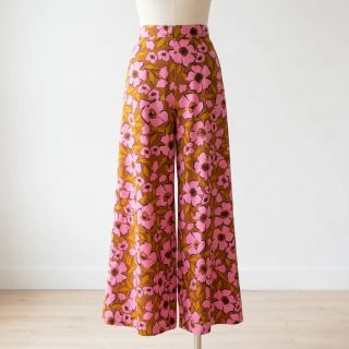 Țesătură din bumbac SATIN Flower Kala caramel