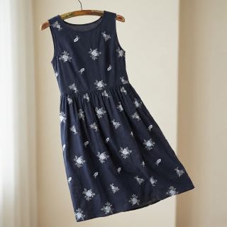 Țesătură din bumbac VOILE EMBROIDERY Flowers navy