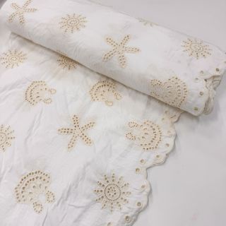 Țesătură din bumbac EMBROIDERY Sea ornaments white
