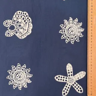 Țesătură din bumbac EMBROIDERY Sea ornaments navy
