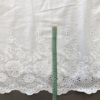 Țesătură din bumbac EMBROIDERY Leon border