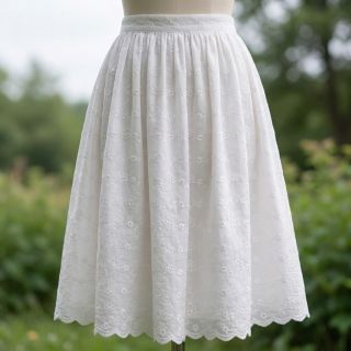 Țesătură din bumbac EMBROIDERY TWO-SIDE SCALLOP Verena white