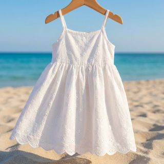 Țesătură din bumbac EMBROIDERY TWO-SIDE SCALLOP Verena white