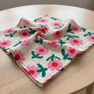 Mușelină Flowers natural/pink by JENNIFER BOURON ORGANIC