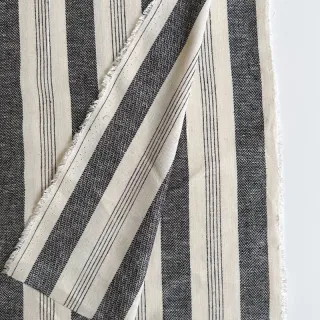 In YARN DYED BIG Stripe black
