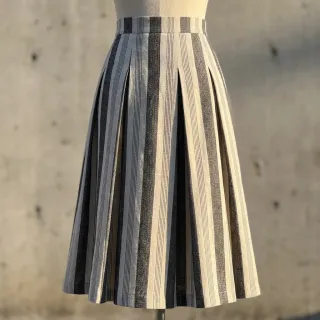 In YARN DYED BIG Stripe black