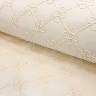 Material textil matlasat Flower design offwhite