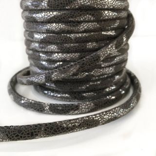 Șnur din imitație piele întoarsă Snake silver