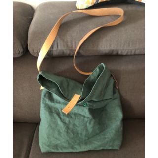 In prespălat 170 g forest green