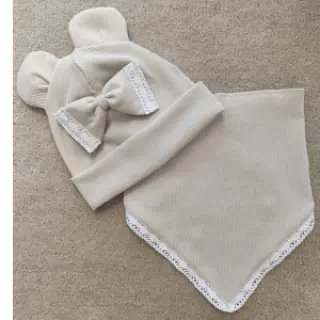 Madeira Ornament white 2