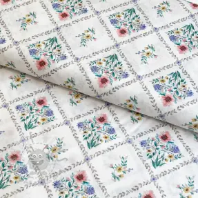 Țesătură din bumbac Flowers Tara off white design A digital print