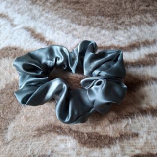 Satin old green